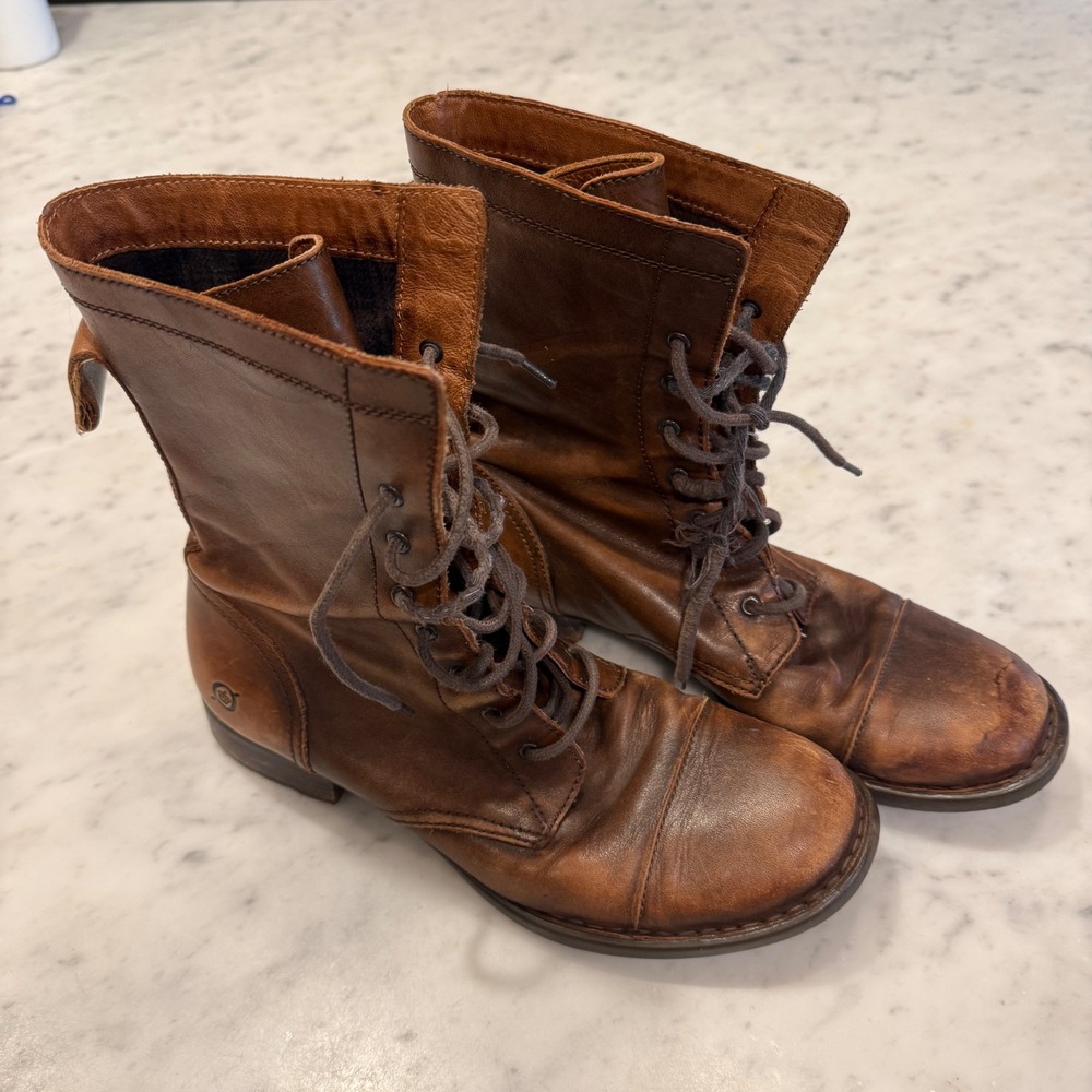 Born B30916 Brown Leather Lace Up Combat Boots Women 9 Cap Toe Distressed